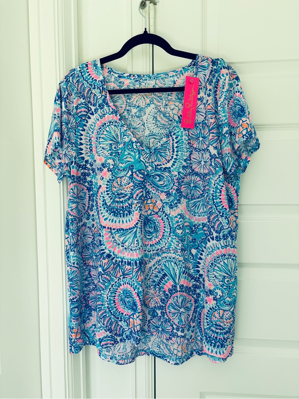 Lilly Pulitzer Etta V-Neck Tee